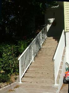 Производство металлоконструкций в Уфе Our-stair-railings-004.jpg