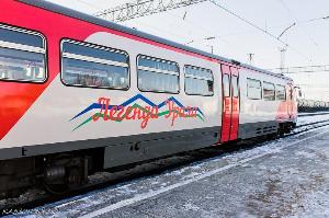 2376641_800+поезд+Легенда+Урала (1).jpg