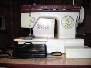 2000 руб. Продается швейная машина SINGER Город Уфа zinger-1.jpg