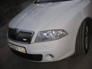 Skoda Octavia RS: самолет с багажником для слона Город Уфа 04.jpg